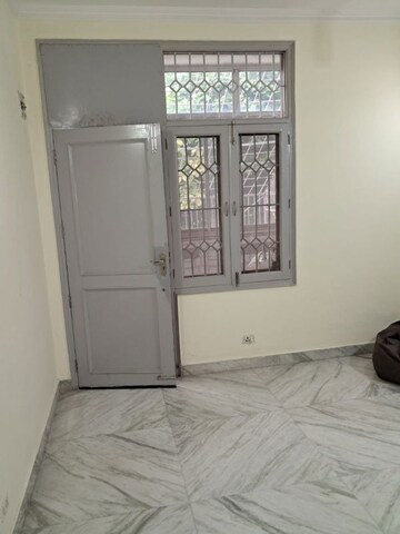 Room in 4 BHK Independent House at Sector 4 – for Sale