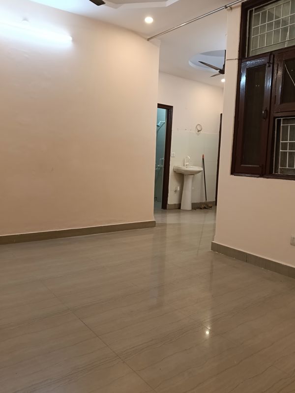 2 BHK Apartment For Sale in Oceans Shri Sai Apartment