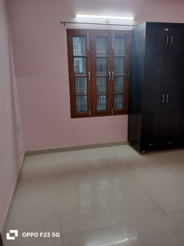 Room, gomti nagar 2 Bedroom 3200 Sq.Ft. Builder Floor In Gomti Nagar Lucknow 9731537
