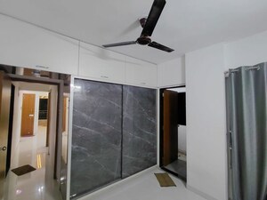 Room in 3 BHK Apartment at Bavdhan – for Rent