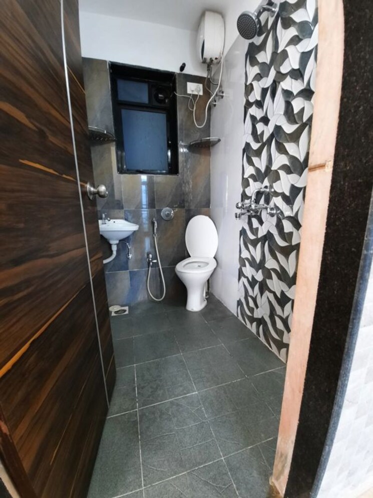 Bathroom, tulsi-aura-mumbai 1 Bedroom 672 Sq.Ft. Apartment In Ghansoli Navi Mumbai 9731555