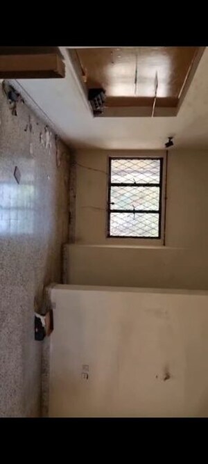 Furnished Amenities in 4 BHK Independent House at Aditya Towers Lulla Nagar, Lulla Nagar – for Sale