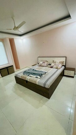 Pg For Rent in Vibhuti Khand