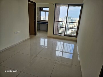 Room in 1 BHK Apartment at Chandak 34 Park Estate, Goregaon West – for Rent