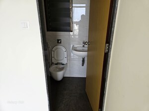 Furnished Amenities in 1 BHK Apartment at Chandak 34 Park Estate, Goregaon West – for Rent