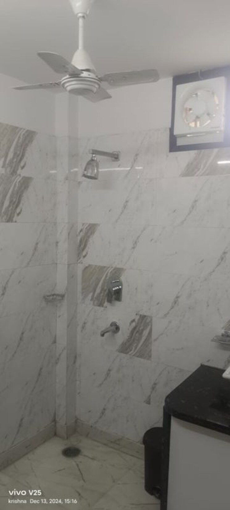 Bathroom, greater kailash i 3 Bedroom 1872 Sq.Ft. Builder Floor In Greater Kailash I Delhi 9731590