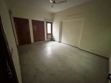 Room in 3 BHK Builder Floor at Greater Kailash I – for Rent