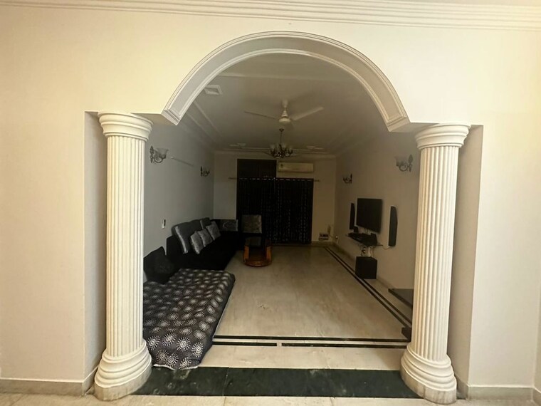 undefined, greater kailash i 3 Bedroom 1800 Sq.Ft. Builder Floor In Greater Kailash I Delhi 9731593