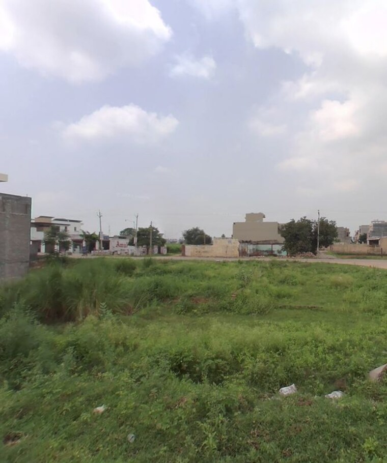 undefined, sunny enclave  200 Sq.Yd. Plot In Sunny Enclave Mohali 9731589
