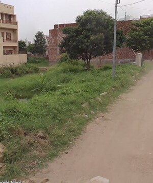  Plot For Sale in Sunny Enclave