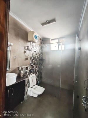 Bathroom in 3 BHK Builder Floor at Sector 40 – for Rent