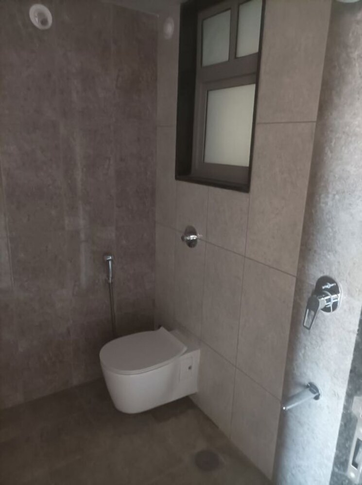 Bathroom, vilas-javdekar-yashwin-enchante 3 Bedroom 1200 Sq.Ft. Apartment In Kharadi Pune 9731613