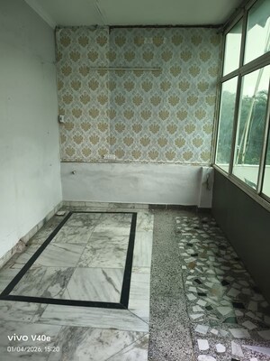 Balcony in 2 BHK Apartment at RWA Apartments Sector 39, Sector 39 – for Rent