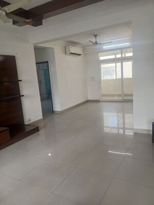 Room in 3 BHK Builder Floor at Millenium Residency, Sector 47 – for Rent