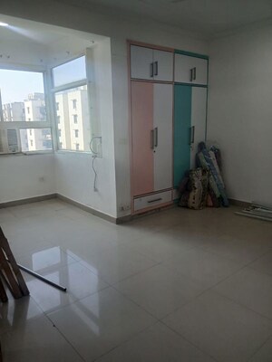 Room in 3 BHK Builder Floor at Millenium Residency, Sector 47 – for Rent