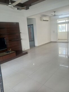 3 BHK Builder Floor For Rent in Millenium Residency