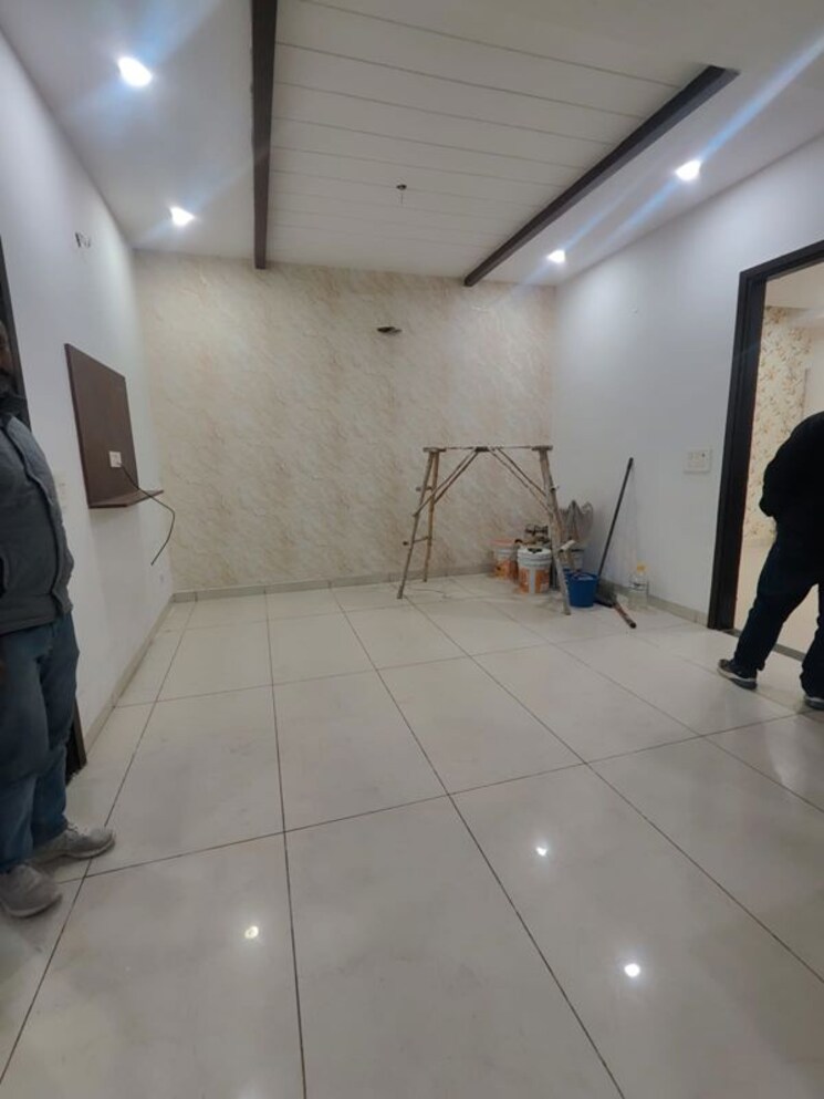 Nearby, ms-enclave-zirakpur 3 Bedroom 1200 Sq.Ft. Apartment In Dhakoli Zirakpur 9731689