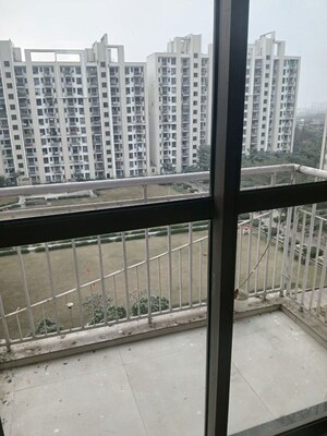 Balcony in 3 BHK Builder Floor at Unitech The Residences Sector 33, Sector 33 – for Rent