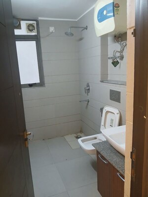 Bathroom in 3 BHK Builder Floor at Unitech The Residences Sector 33, Sector 33 – for Rent