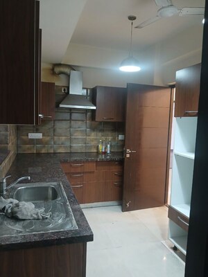 Kitchen in 3 BHK Builder Floor at Unitech The Residences Sector 33, Sector 33 – for Rent