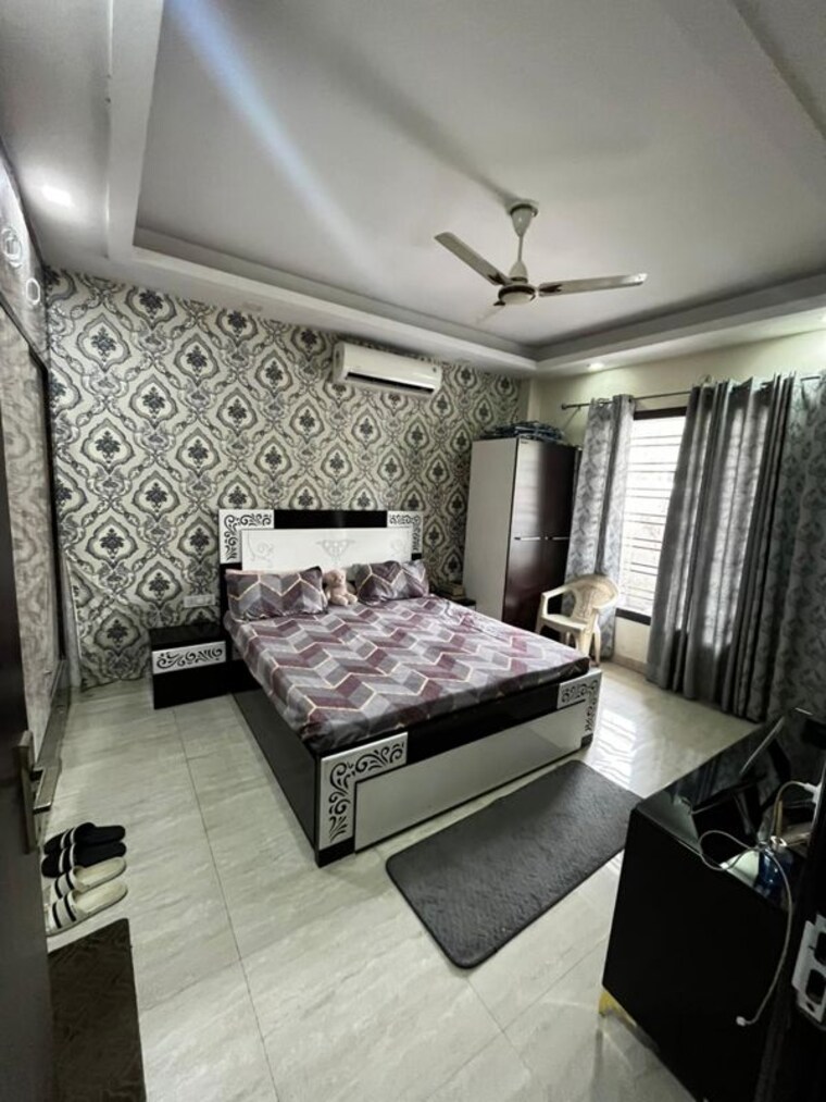 Bedroom, sushant lok iii 3 Bedroom 263 Sq.Yd. Builder Floor In Sushant Lok Iii Gurgaon 9731706