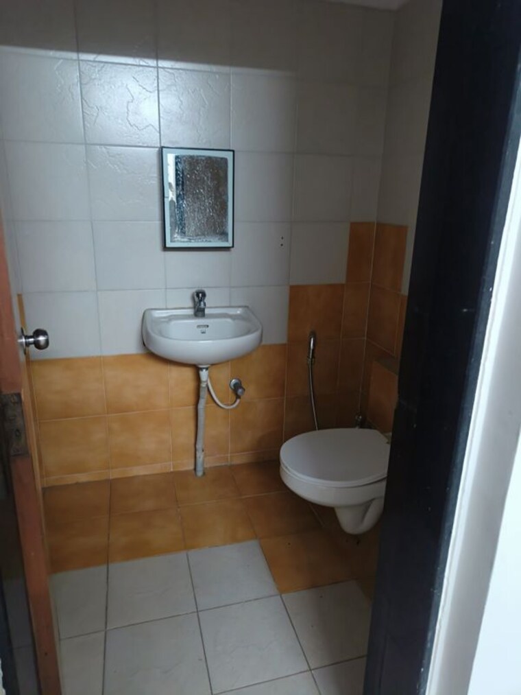 Bathroom, nisarg-srushti 3 Bedroom 1440 Sq.Ft. Apartment In Wakad Pune 9727184