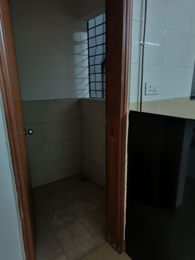 Bathroom, nisarg-srushti 3 Bedroom 1440 Sq.Ft. Apartment In Wakad Pune 9727184