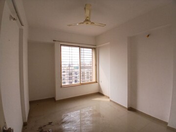 Room in 2 BHK Apartment at Gulmohar Parkview, Kharadi – for Rent