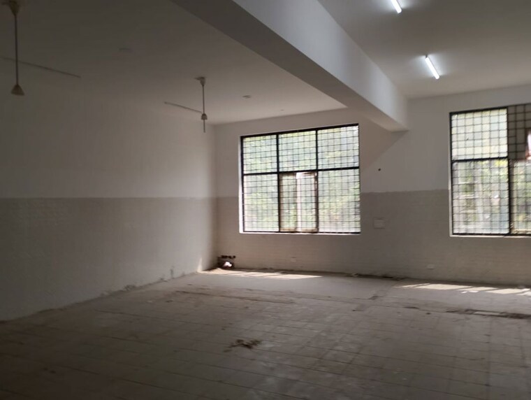 Floor Plan, sector 63 Commercial Office Space 1600 Sq.Ft. In Sector 63 Noida 9731698