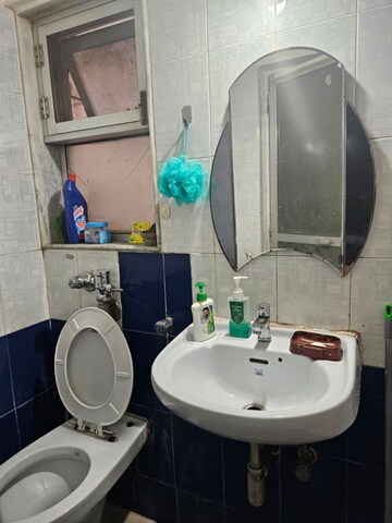 Attached Bathroom in 1 BHK Apartment at Raheja Reflections, Kandivali East – for Rent
