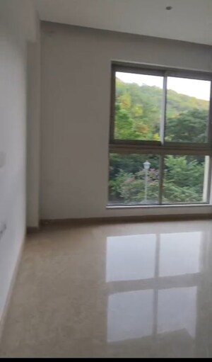 Room in 2 BHK Apartment at Castle Rock, Powai – for Sale