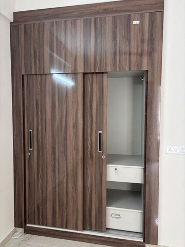 Furnished Amenities in 3.5 BHK Builder Floor at Smart World Gems, Sector 89 – for Sale