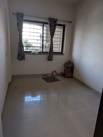 Room in 2.5 BHK Apartment at Pimple Gurav – for Rent