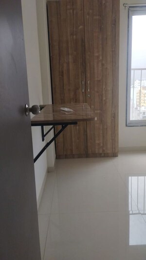 Room in 2 BHK Apartment at Bhandari 32 Pinewood Drive, Hinjewadi – for Rent