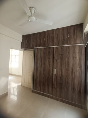 Furnished Amenities in 2 BHK Apartment at Shree Vardhman Mantra, Sector 67 – for Rent
