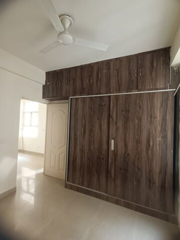 Furnished Amenities in 2 BHK Apartment at Shree Vardhman Mantra, Sector 67 – for Rent