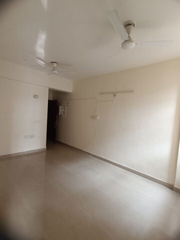 Room in 2 BHK Apartment at Shree Vardhman Mantra, Sector 67 – for Rent