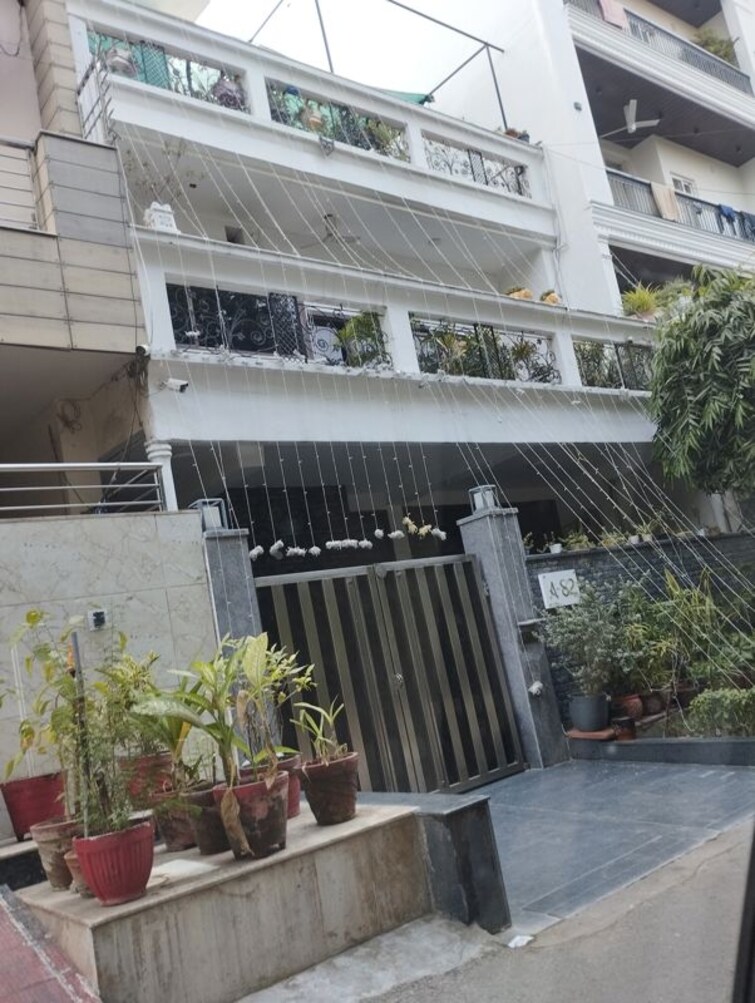 Cover Image, sector 135 6+ Bedroom 180 Sq.Mt. Independent House In Sector 135 Noida 9731812