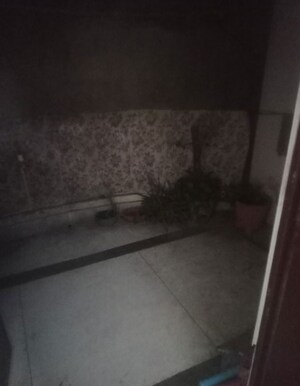 Furnished Amenities in 2 BHK Independent House at Vikas Nagar – for Rent