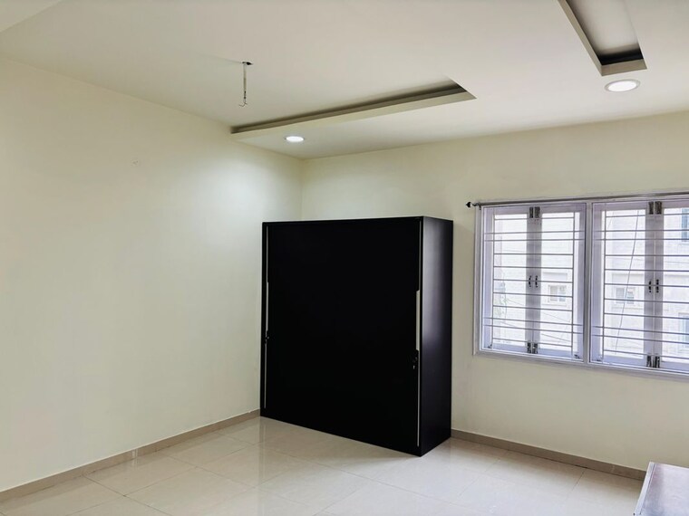 Room, madhapur 3 Bedroom 1850 Sq.Ft. Builder Floor In Madhapur Hyderabad 9731826