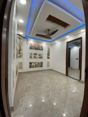 Room in 3 BHK Builder Floor at Govindpuri – for Sale