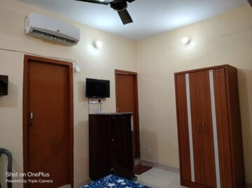 1 BHK Villa For Rent in Aliganj