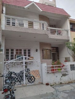 3 BHK + Pooja Room Independent House For Sale in Sector 44