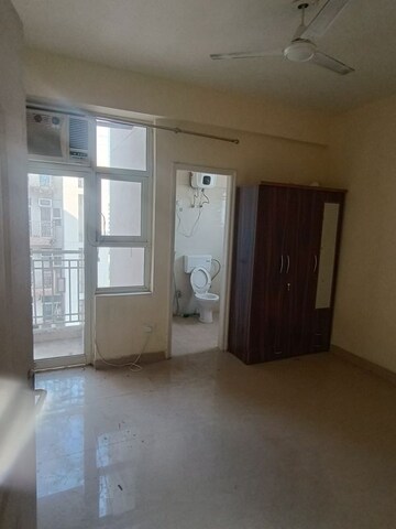 2 BHK Apartment For Rent in Shree Vardhman Mantra, Sector 67