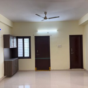 Room in 2 BHK Builder Floor at Madhapur – for Rent