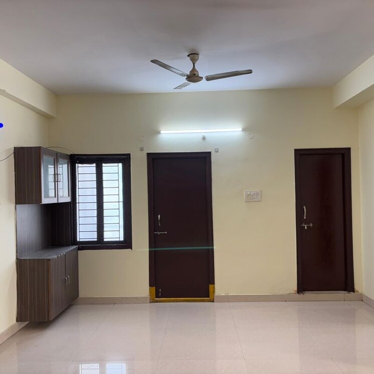 Room, madhapur 2 Bedroom 1200 Sq.Ft. Builder Floor In Madhapur Hyderabad 9731855