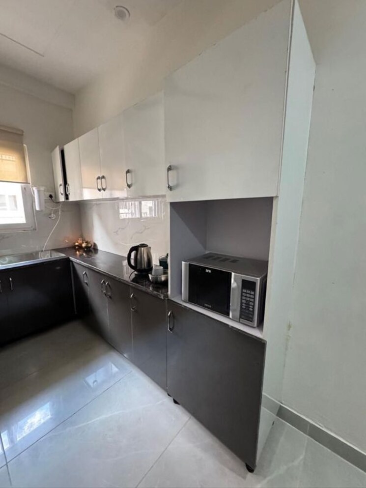 Kitchen, skylar-homes 3 Bedroom 1800 Sq.Ft. Apartment In Patiala Road Zirakpur 9731859