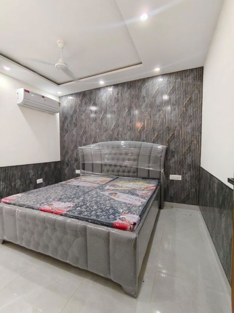 Bedroom, skylar-homes 3 Bedroom 1800 Sq.Ft. Apartment In Patiala Road Zirakpur 9731859