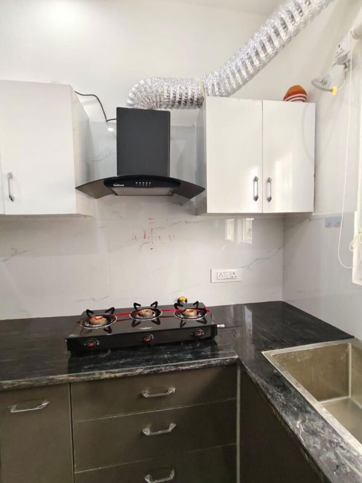 Kitchen, skylar-homes 3 Bedroom 1800 Sq.Ft. Apartment In Patiala Road Zirakpur 9731859