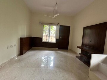 Bedroom in 3.5 BHK Villa at Brookefield – for Rent